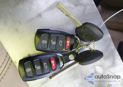 2008 Hyundai Azera Limited z USA, uszkodzony, nr VIN KMHFC46F98A257616